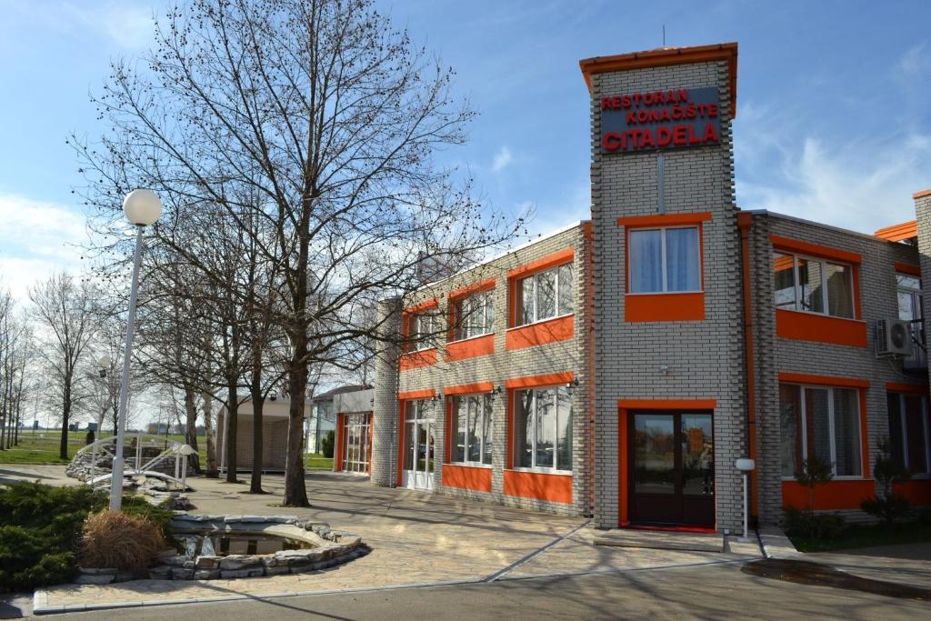 Motel Citadela 023 Zrenjanin Exterior photo